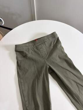 SPANX Jean-ish Ankle Stretch Pull-On Knit Leggings in Olive Green